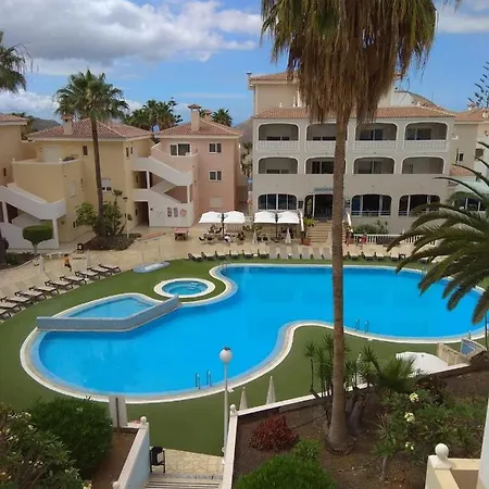 Breakfast In Los Cristianos 5 Min *